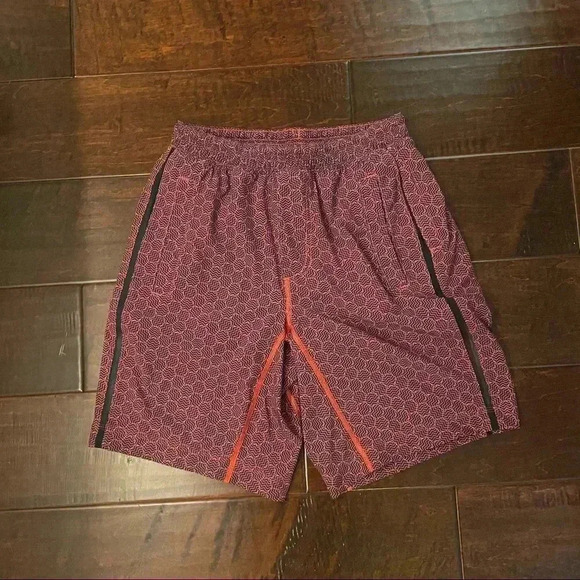 Lululemon Pace Breaker Shorts 9 inch - Picture 2 of 5